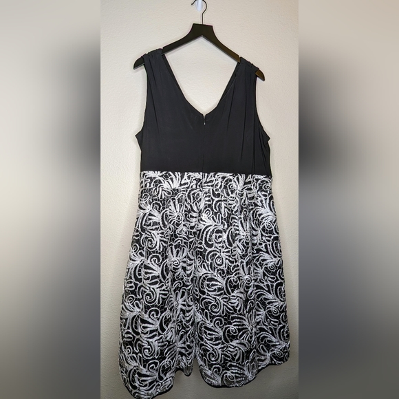 Roz & Ali Black and White Sequin Plus Size Dress - Picture 6 of 7